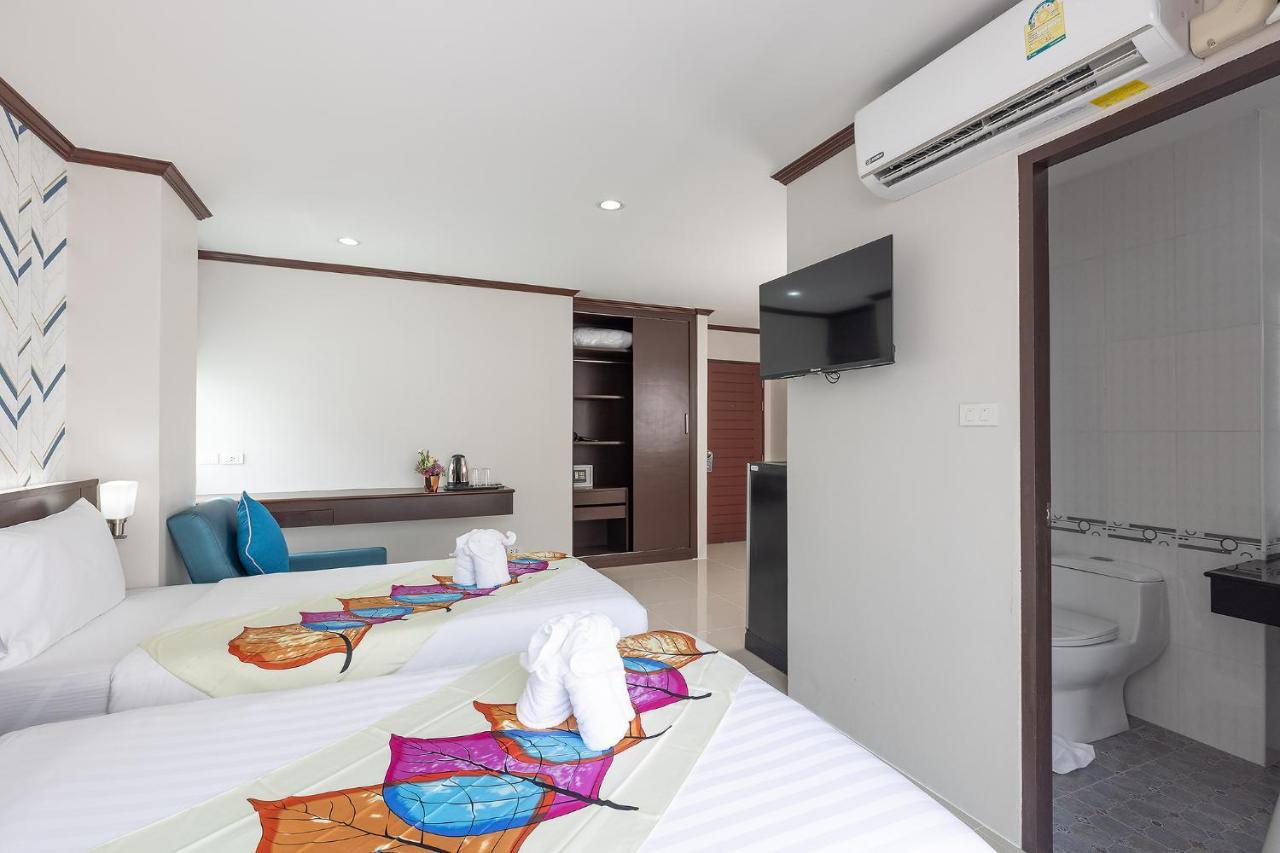 The Chic Patong Otel Dış mekan fotoğraf