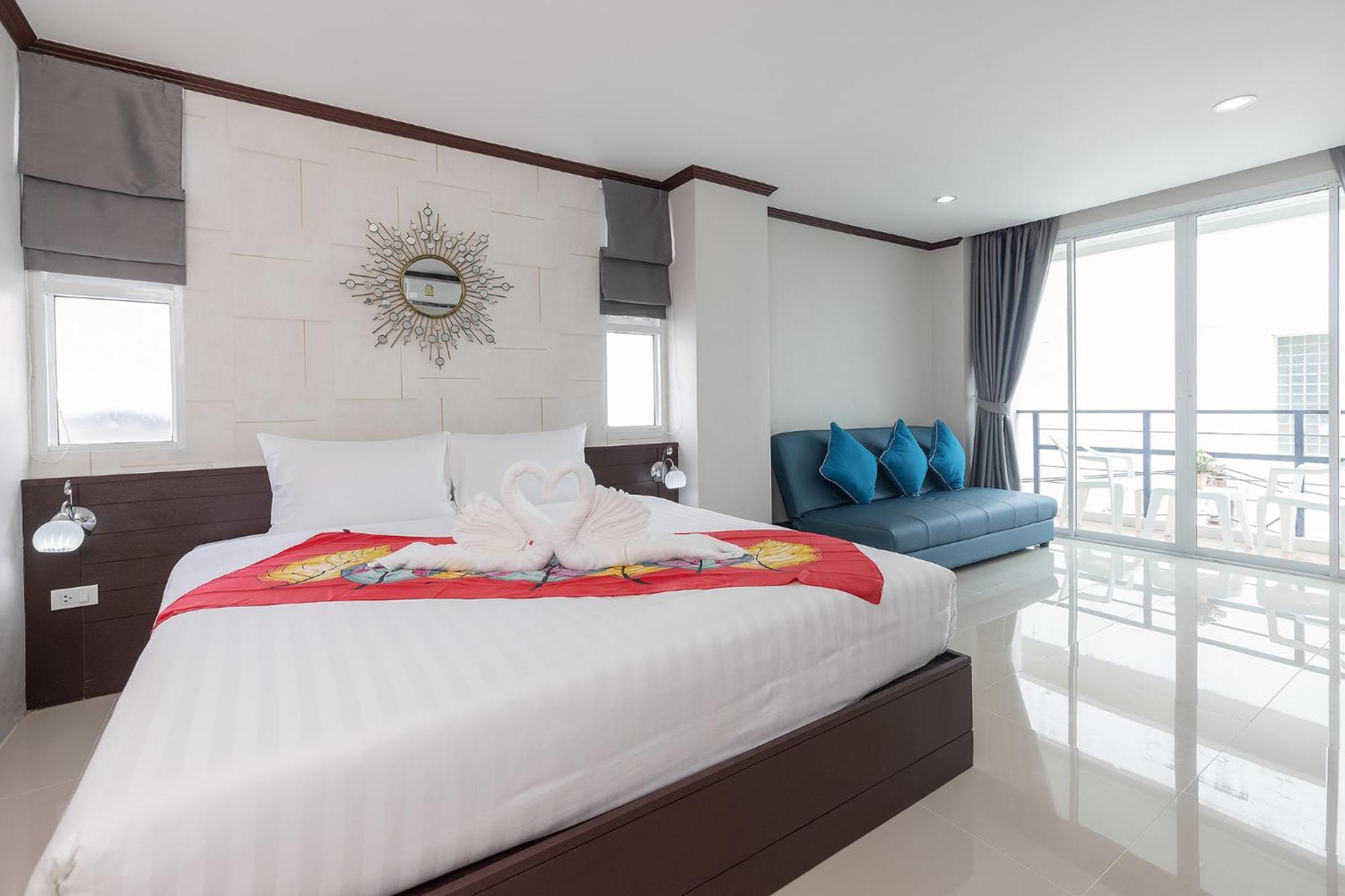 The Chic Patong Otel Oda fotoğraf