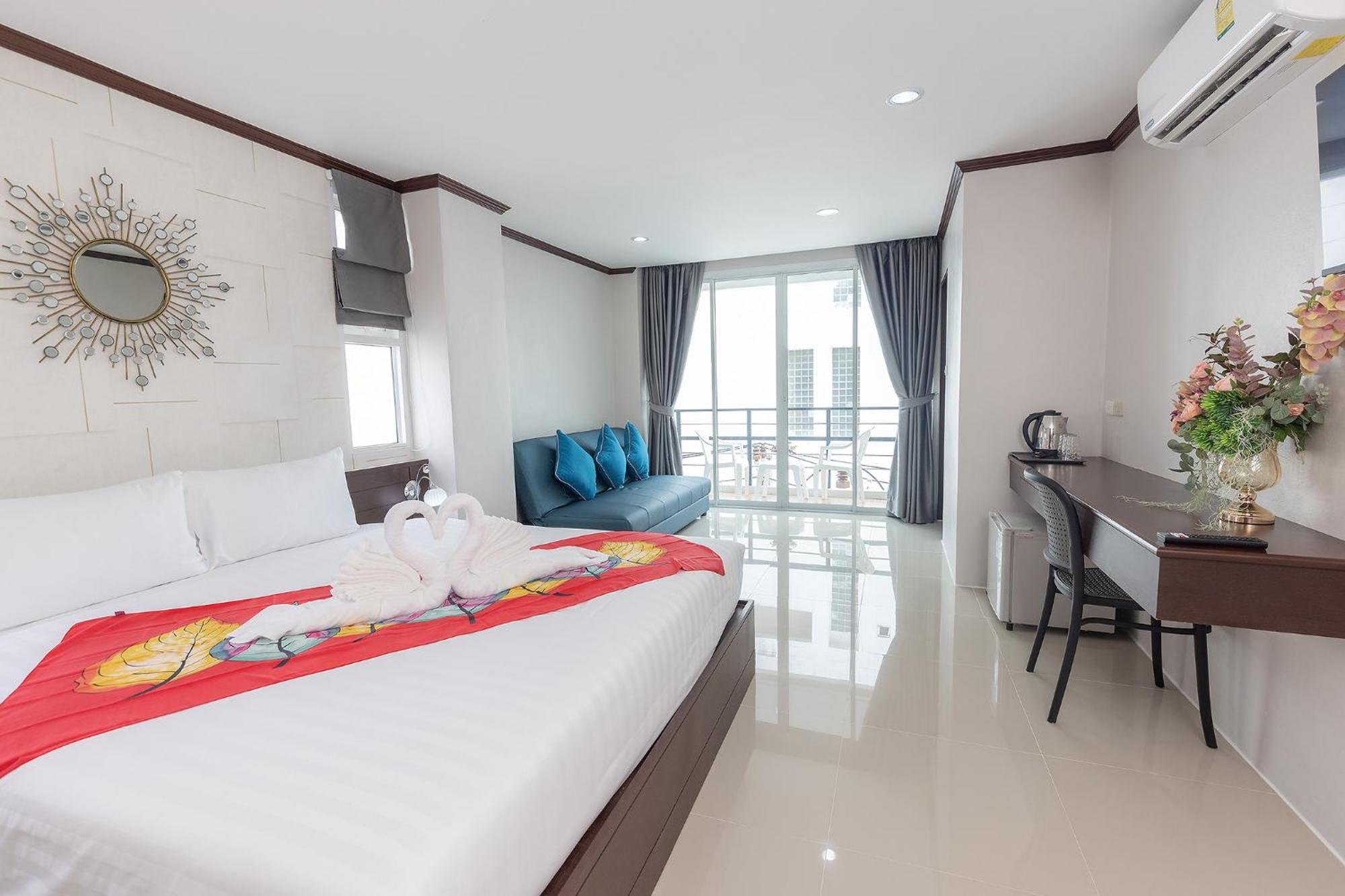 The Chic Patong Otel Oda fotoğraf